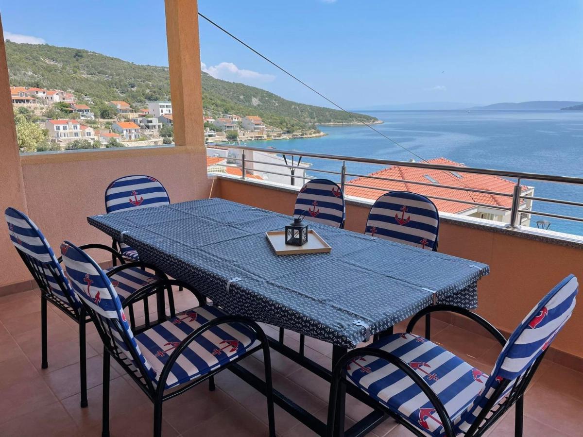Apartman Emilija Vinisce Exterior photo