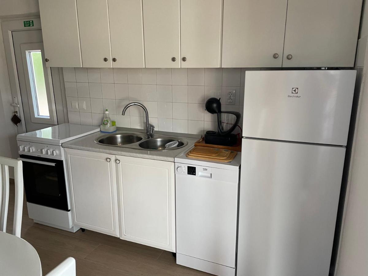 Apartman Emilija Vinisce Exterior photo